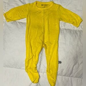 Kyte Baby  bright yellow super soft bamboo sleeper sz NB smoke free home